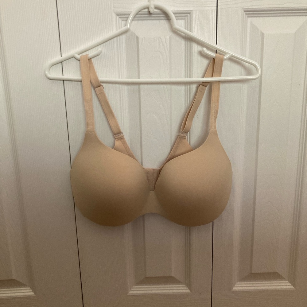 Maidenform Dreamwire Back Smoothing Underwire Nude Bra